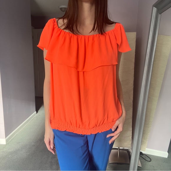 Off the shoulder top - Picture 2 of 3